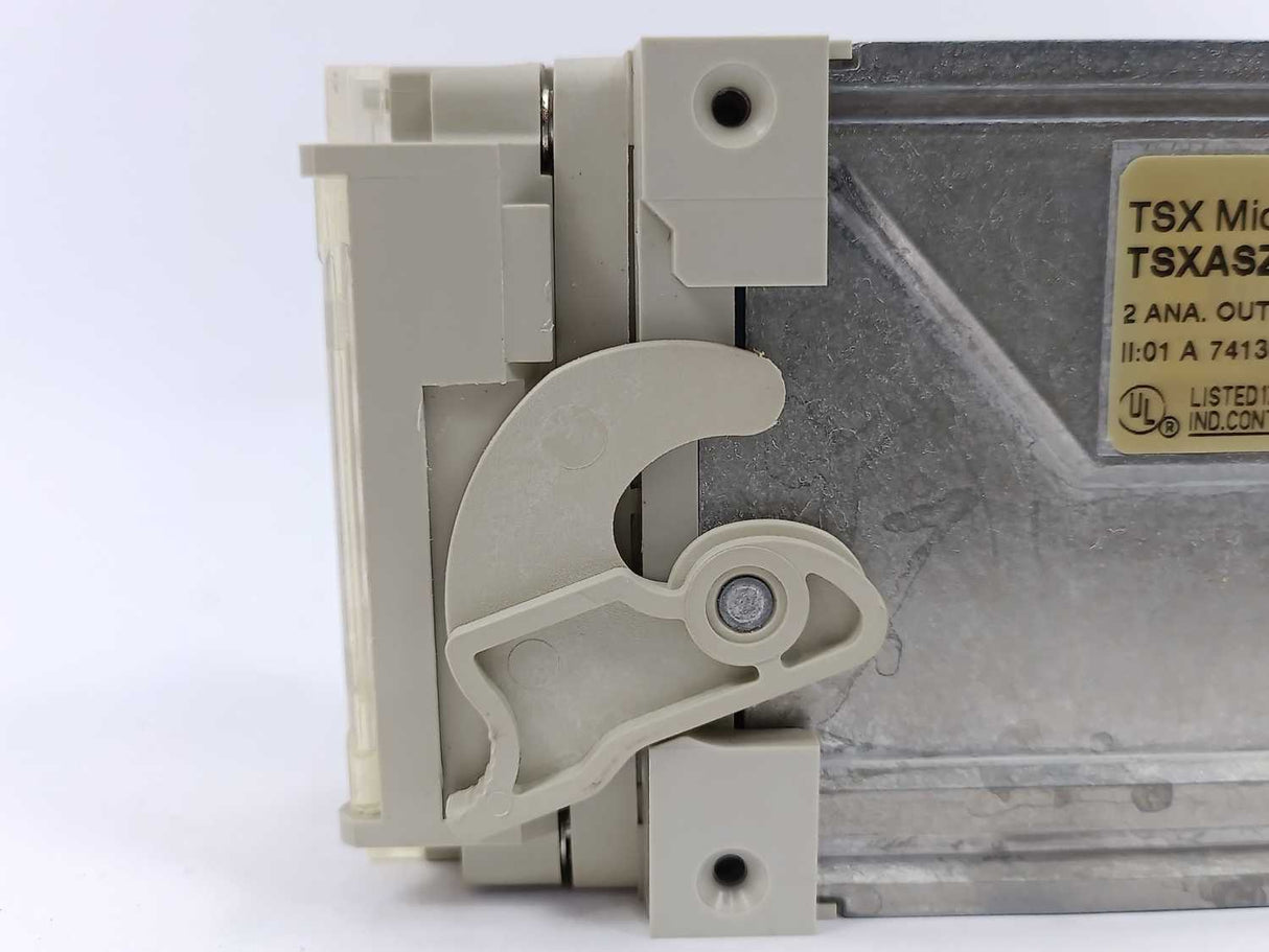 Schneider Automation TSXASZ200 TSX Micro 2 analogue output w/ connector