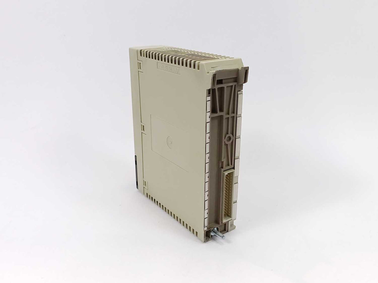 Schneider TSXDSY32T2K Discrete Output Module Modicon Premium