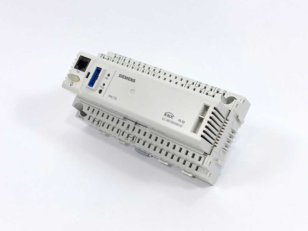Siemens RMU710-3 Universal Controller