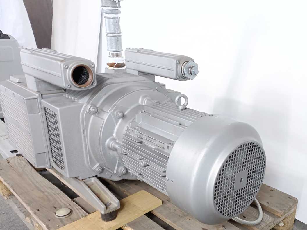 Becker VTLF250 Dry-running Rotary Vane Vacuum Pump