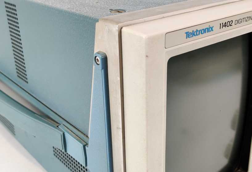 Tektronix 11402 Digitizing oscilloscope with 11A16, 11A32 modules