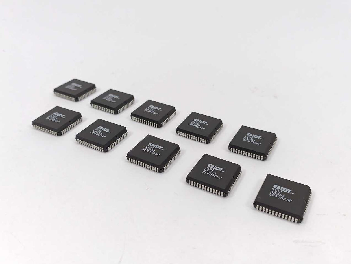 IDT 7132SA35J 2K x 8 Dual-Port RAM. Batch of 10 pcs.