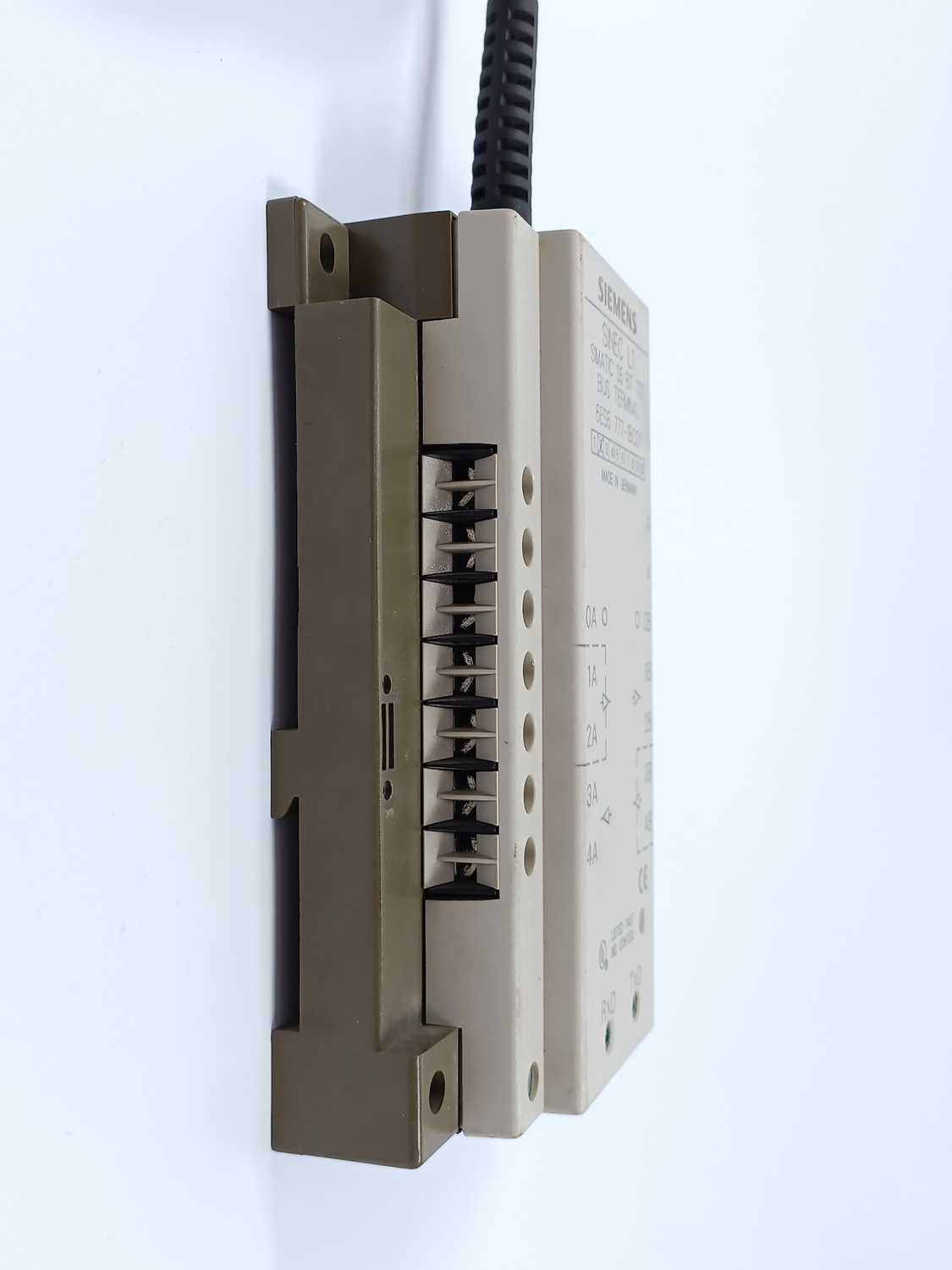 Siemens 6ES5777-1BC01 SIMATIC S5 BT 777 Bus Terminal