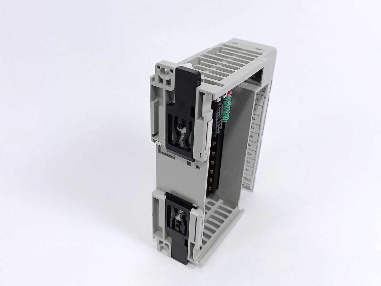 Rockwell Automation 1769-IF16C Ser. A 16 Chnl. Current Input Module