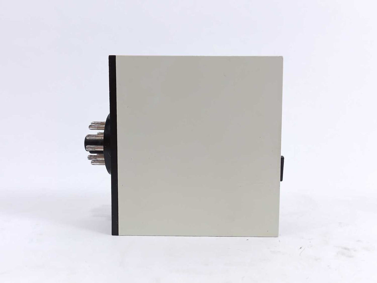 Electromatic SB 165 220 Interval Timer. 0,5-10 min.