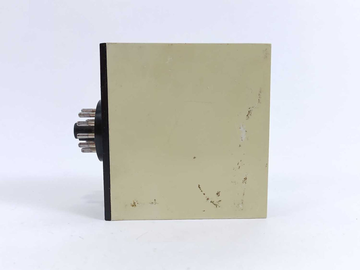 Electromatic SV 150 220 Oil Granulates Dual Level Relay