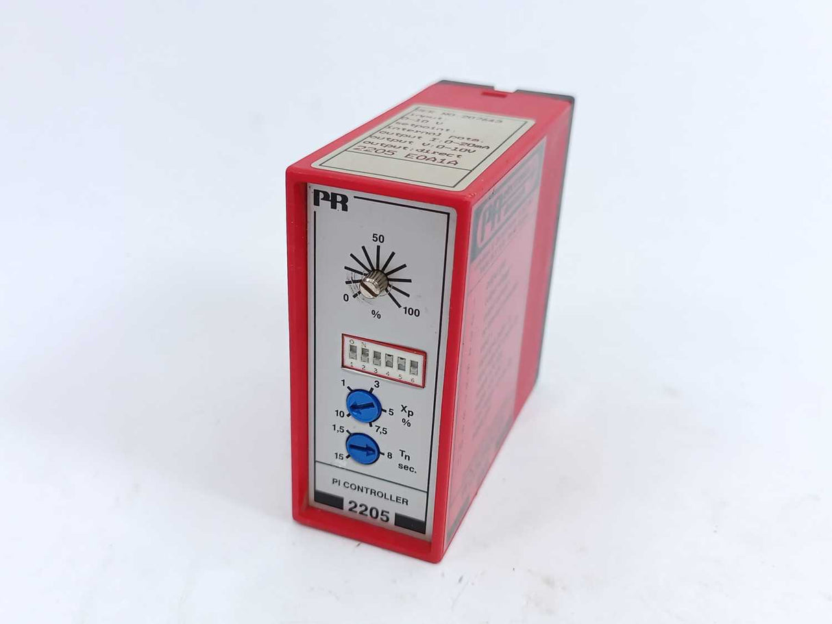 PR Electronics 2205 E0A1A PI Controller IN: 0-10V, Out: 0-20mA, 0-10V