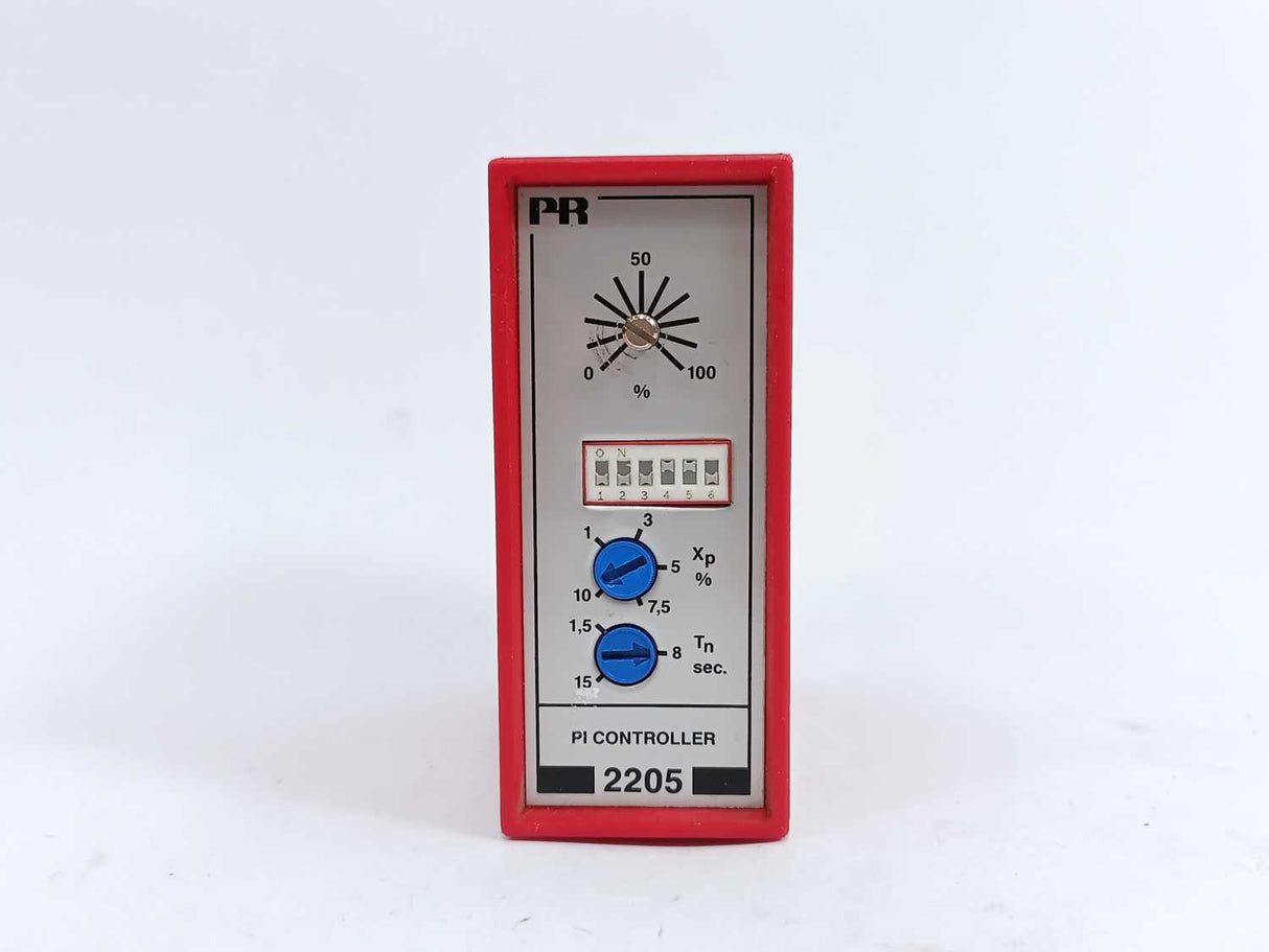 PR Electronics 2205 E0A1A PI Controller IN: 0-10V, Out: 0-20mA, 0-10V