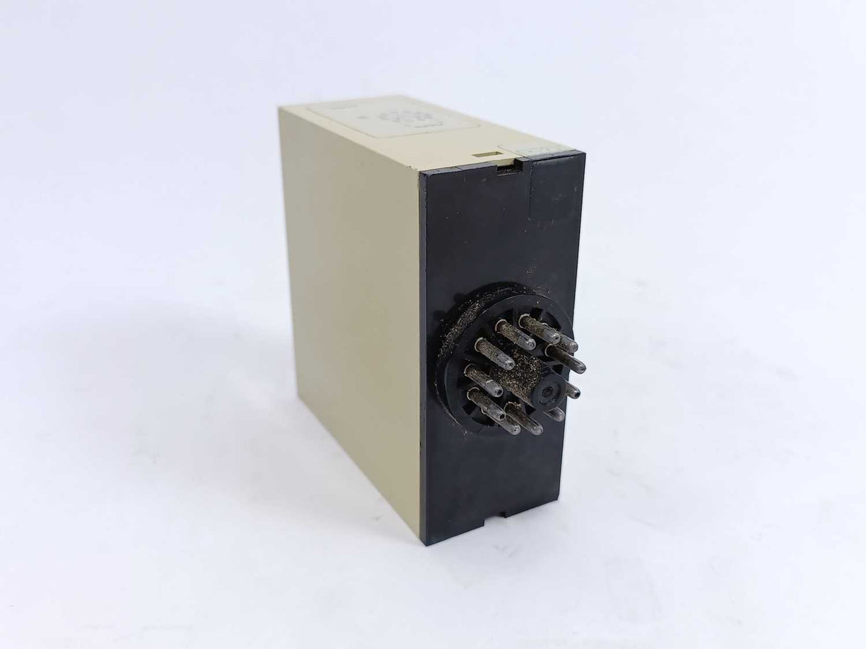 Electromatic SAM 205 220 Delay on Operate With Instant Contact 3-60sec.