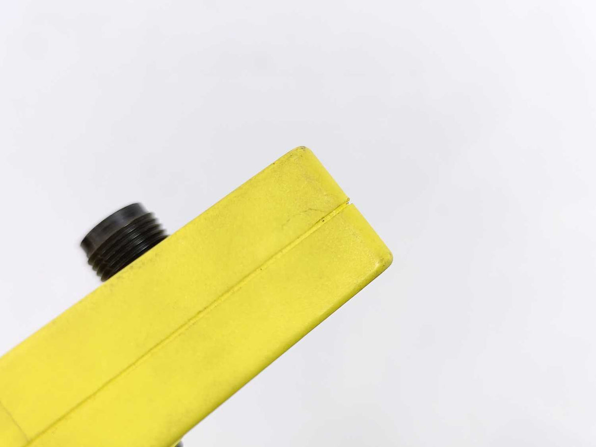 Wenglor OPT89 Reflex Sensor with Background Suppression