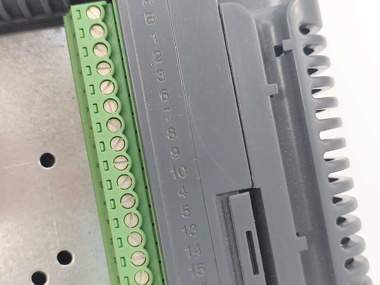 Vacon VACON0020-3L-0007-2-CP Frequency Inverter