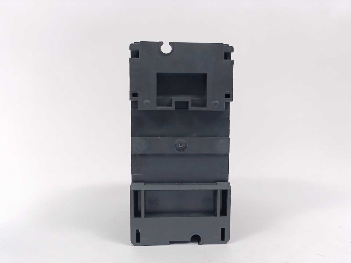 Schneider 021329 GV2L20 Combination Motor Controller 690V, 50/60Hz. 37-50A