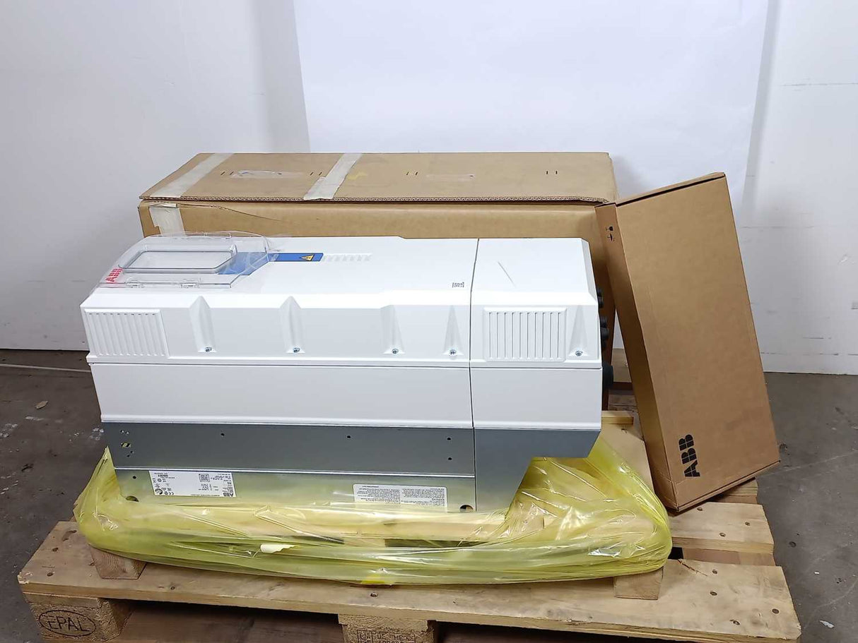 ABB 3AXD50000114733 Water Drive, ACQ580-01 ACQ580-01-145A-4+B056+J400+N2901