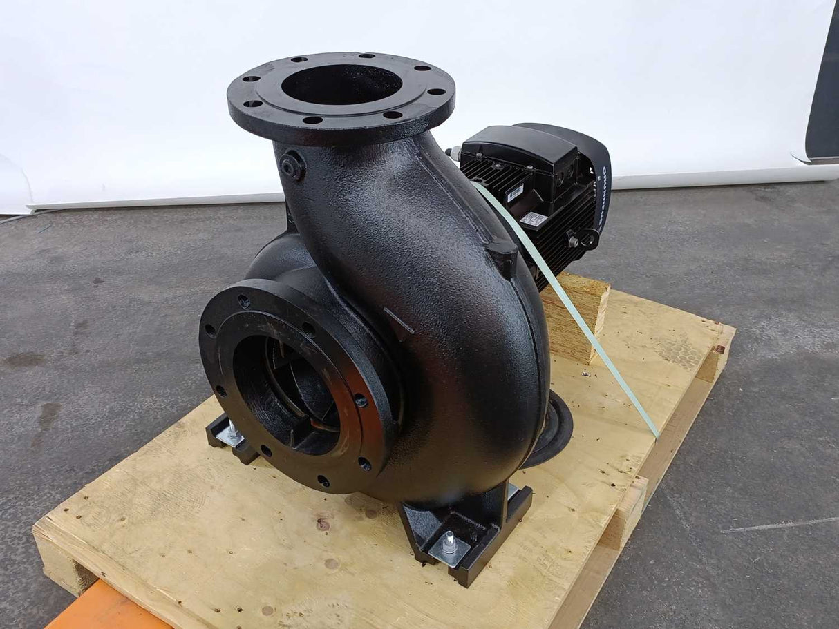 GRUNDFOS 9824368 NB 150-200/210-158 AF1ABQQE
