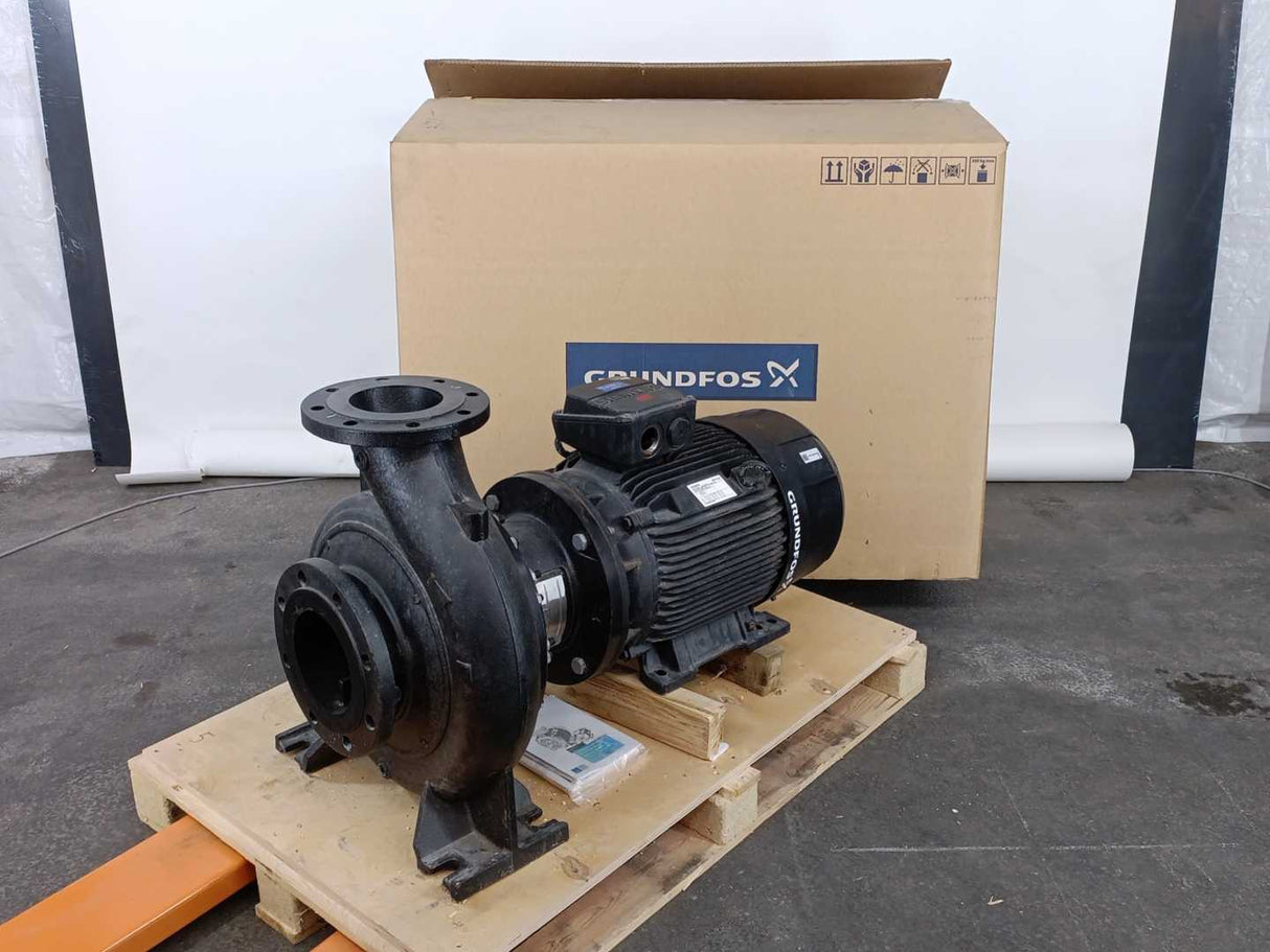 GRUNDFOS 98835478 NB 125-315/290 ASF2ABQQE Pump, used for a test