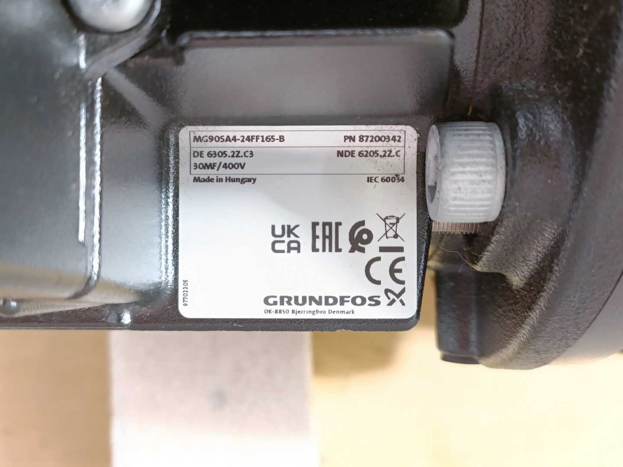 GRUNDFOS 92683913 Pump with Motor, p/t 16/120 bar/Cmax