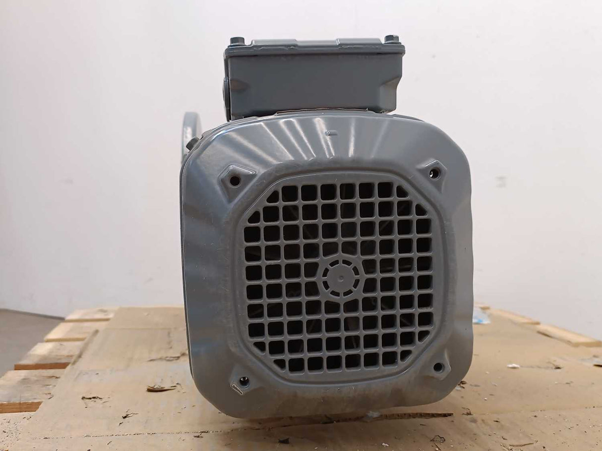 SEW-EURODRIVE KAF57 DRN90S4 65.8080875401.0001.21 1.1kW Motor i=35.70