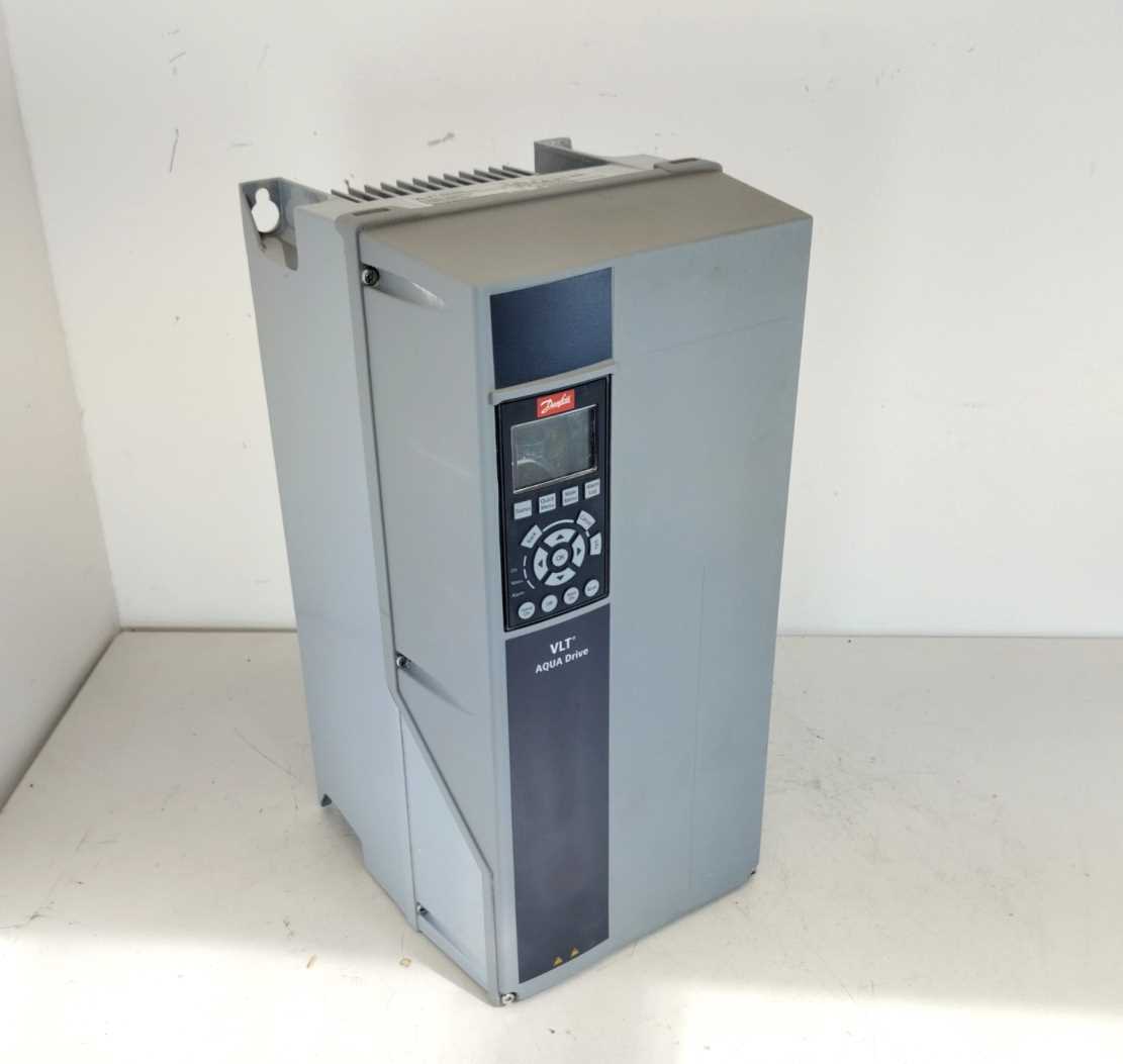 Danfoss 131F0850 Frequency converter, FC-202P11KT4E66H1XGX 11 KW / 15 HP