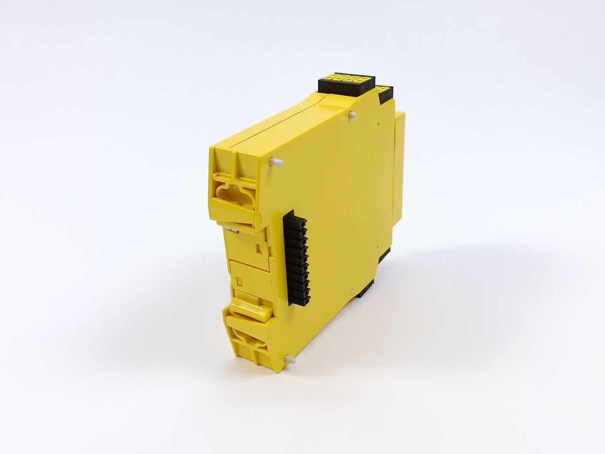 SICK 1044124 FX3-XTDI80002 Safety Relay