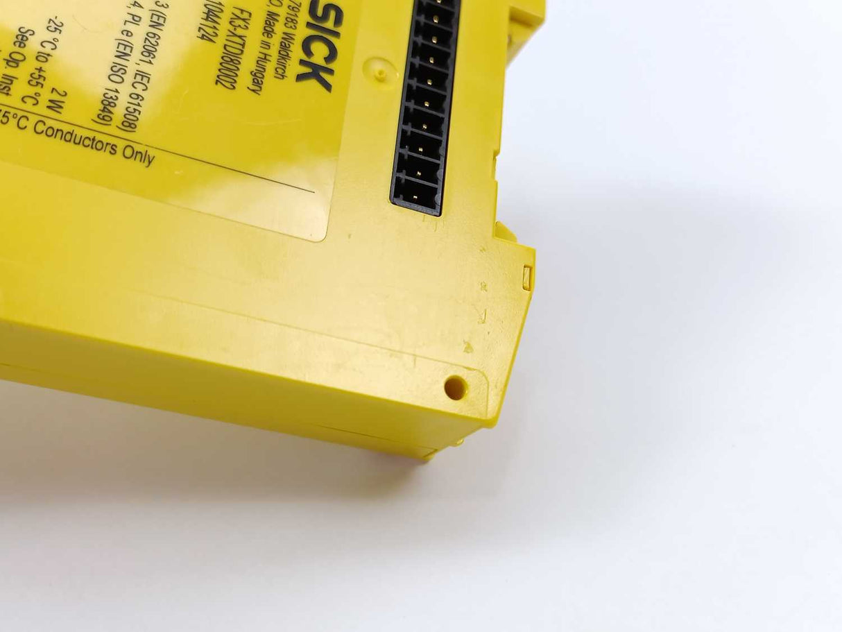 SICK 1044124 FX3-XTDI80002 Safety Relay