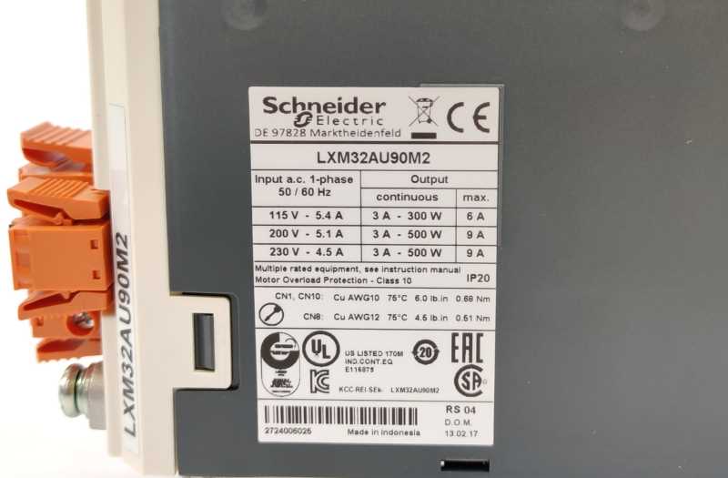 Schneider Electric LXM32AU90M2 Lexium LXM32A Motion Servo Driver