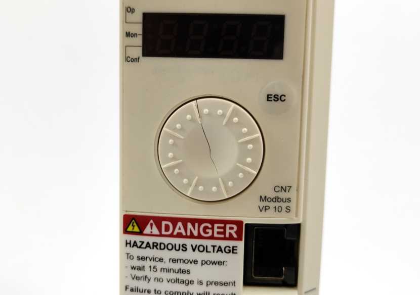 Schneider Electric LXM32AU90M2 Lexium LXM32A Motion Servo Driver