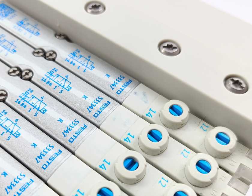 Festo 569926 MPAL-VI , W: 560938, 562389, 11 x 533347, 11 x 554311