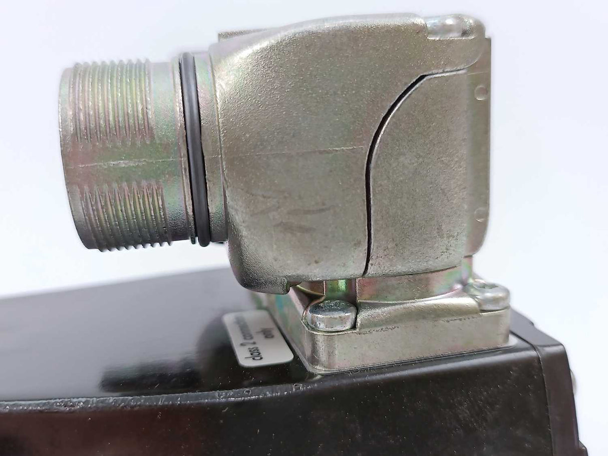 Schneider Electric BMH0701T06F2A Lexium BMH 3-phase Servo Motor