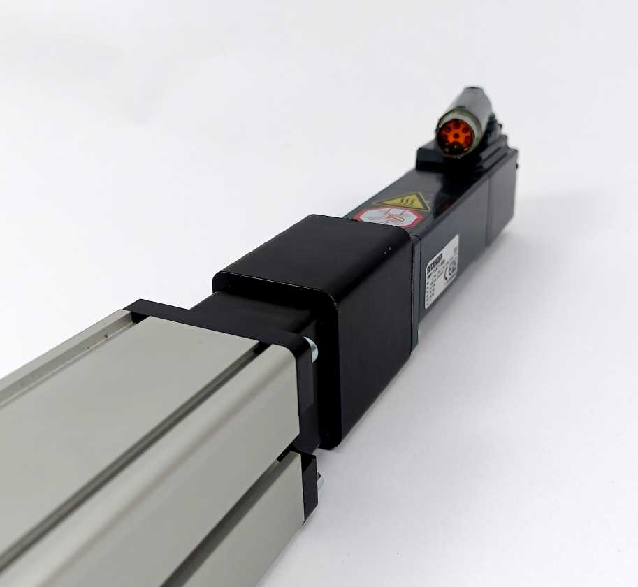 Beckhoff AM8111-0F21-0000 Servo Motor w/ Bosch Rexroth R030505648 VKK-050-NN-1