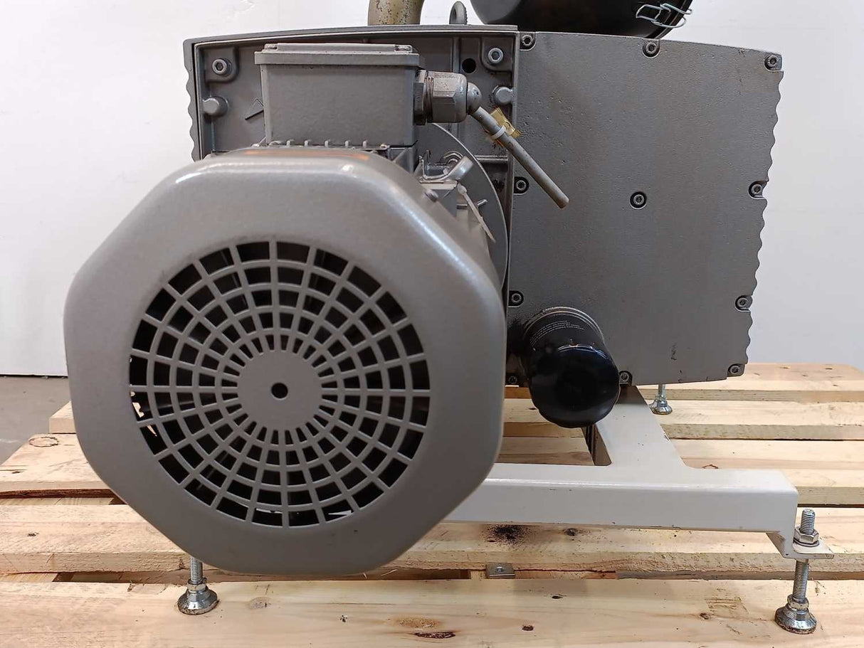 Becker U5.200 Rotary Vane Vacuum Pump