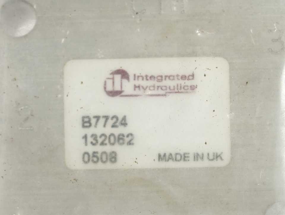Integrated Hydraulics B7724 Hydraulic Valve Block / Manifold