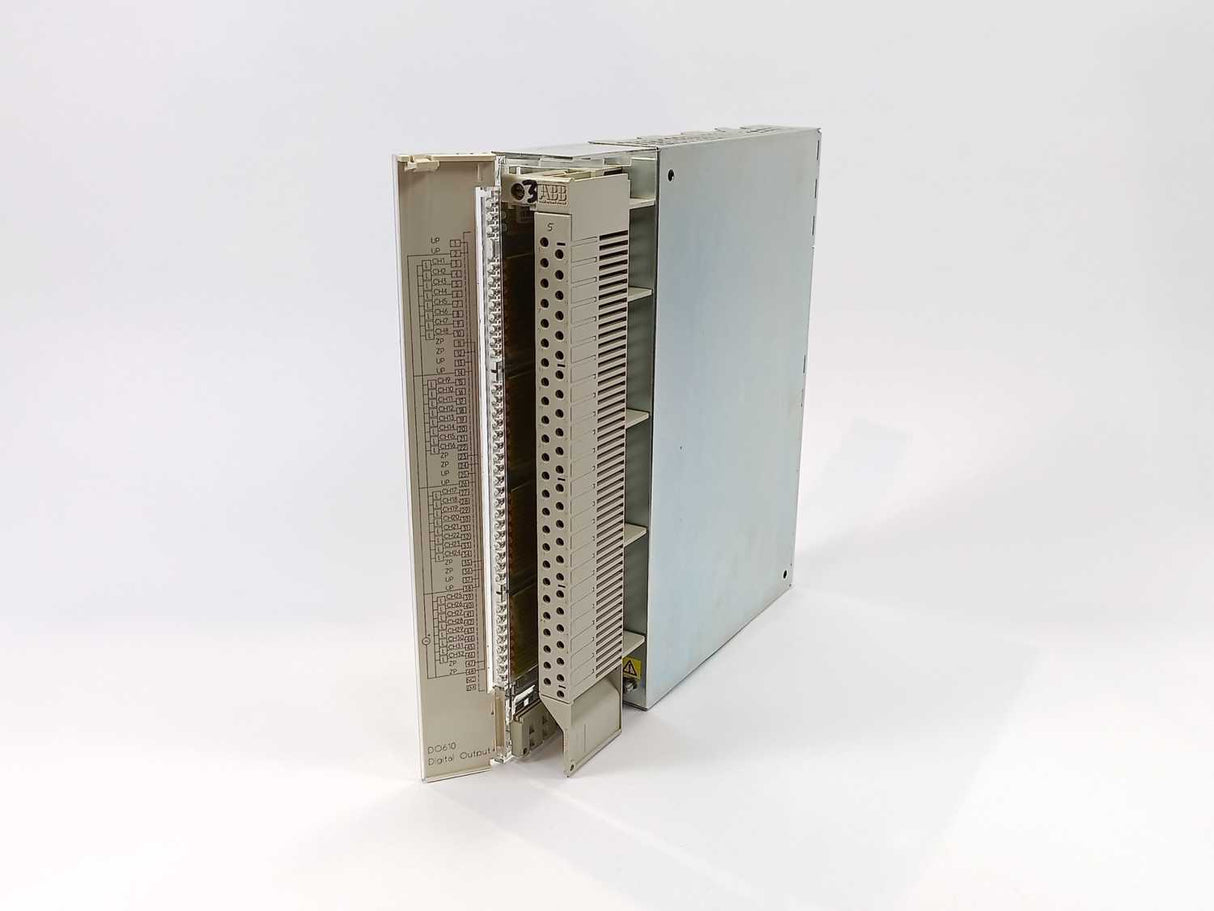 ABB EXC3BHT300006R1 DO610, Digital Output Unit 32ch.
