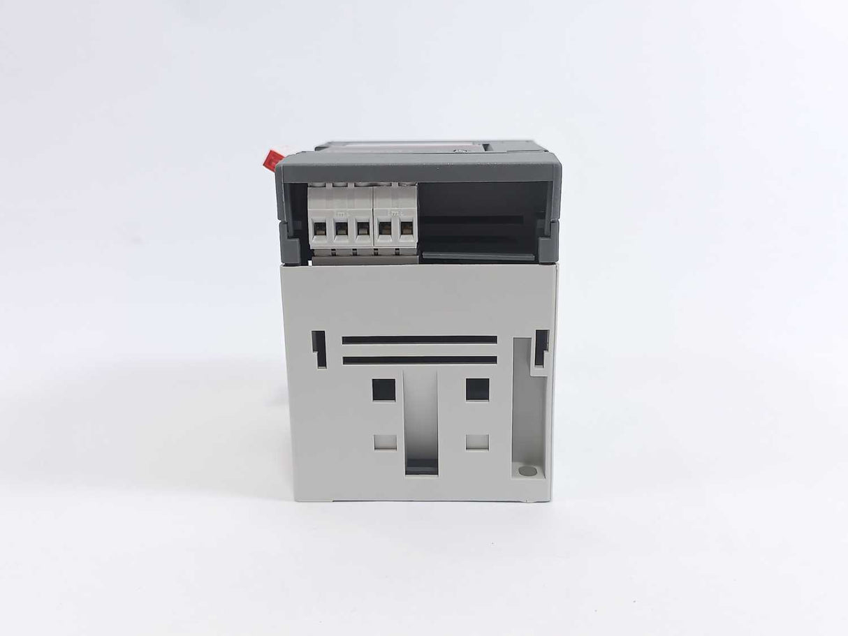 ABB 1SBP260103R1001 XM 06 B5 J12.0 24VDC Advant Controller