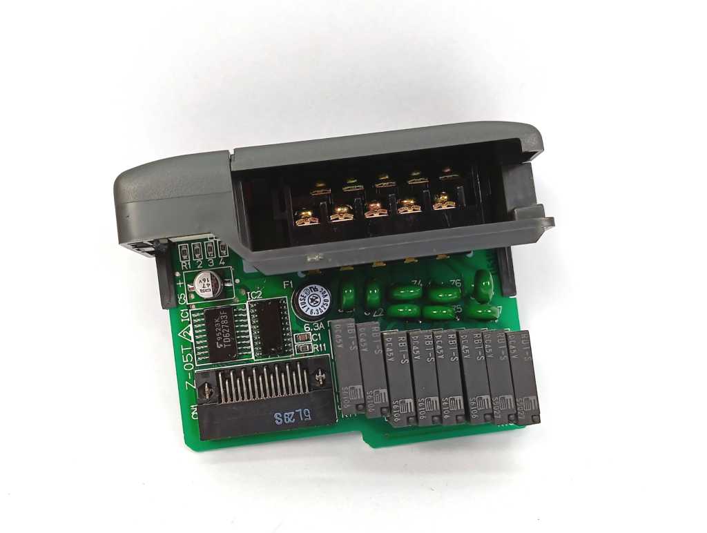 PLC Direct D2-08TR Relay module