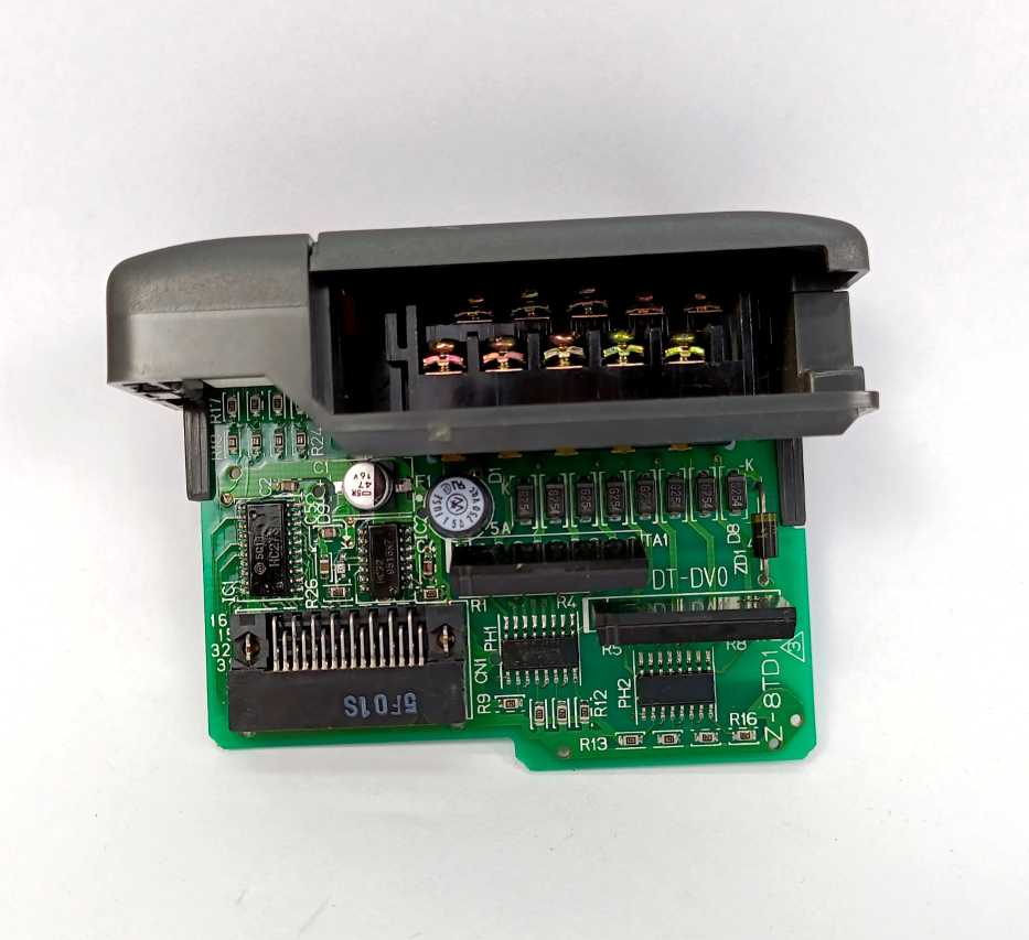 PLC Direct D2-08TD1 discrete output module