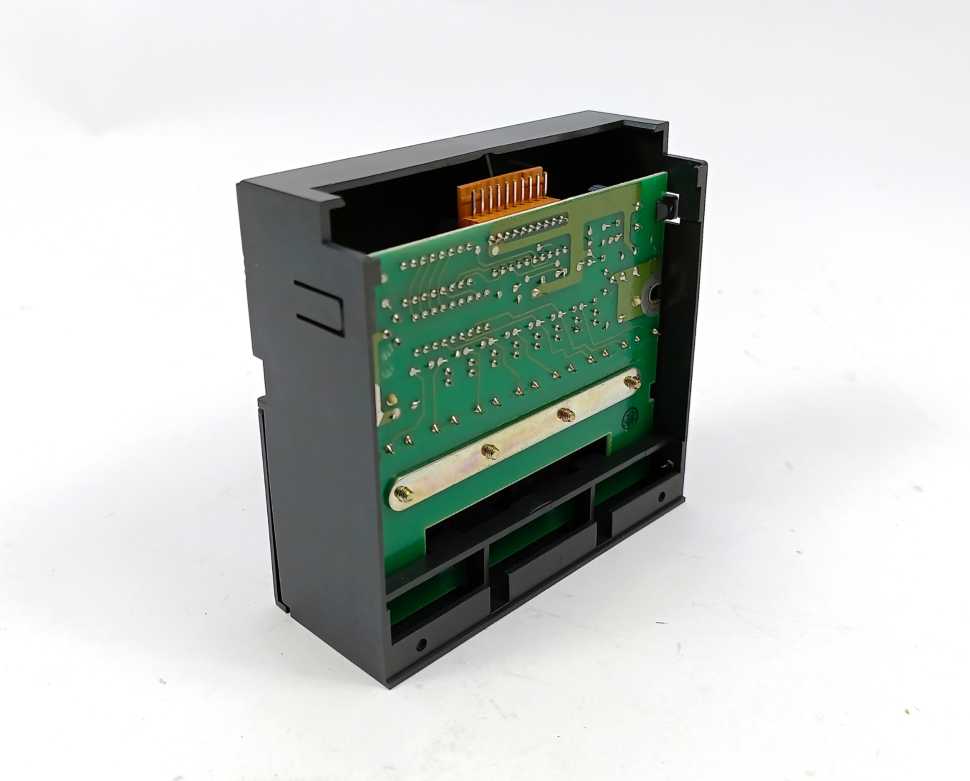 Idec FA-1J PFJ-T081 CPU Unit