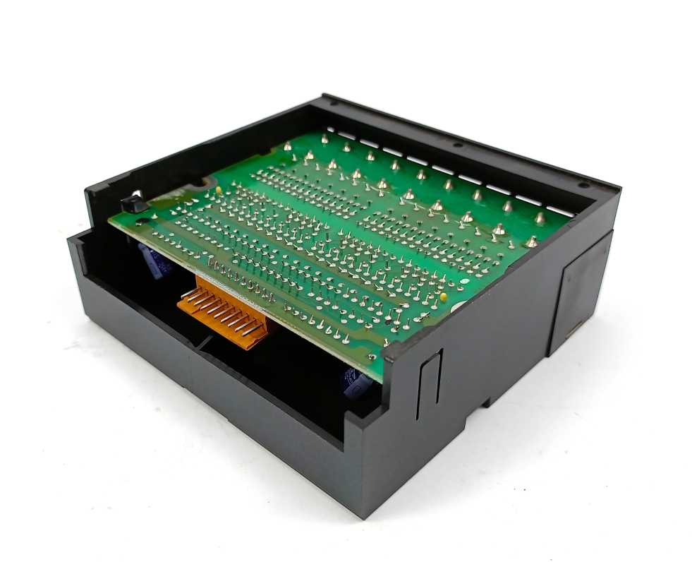 Idec FA-1J PFJ-N161U CPU Unit