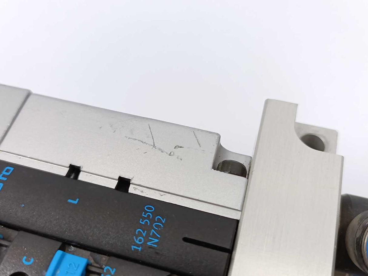 Festo 18210 CPV14-VI Valve Terminal, w/ 18262, 152427,161361