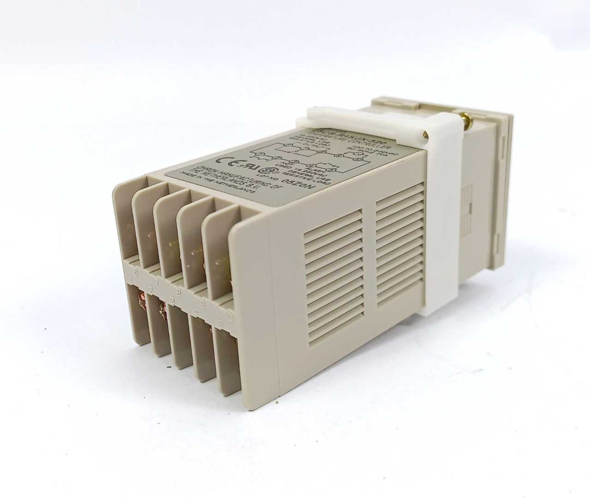 OMRON E5CS-R1KJX-520 Temperature Controller