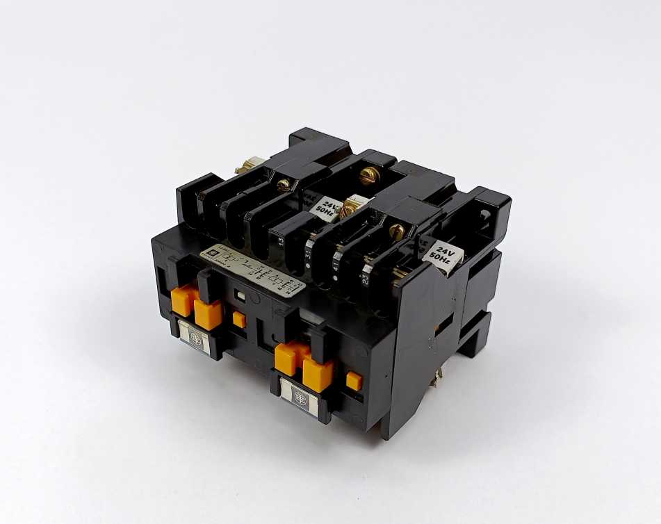 TELEMECANIQUE CA2-DK122 CONTROL RELAY 600V MAX, 24V, 50Hz