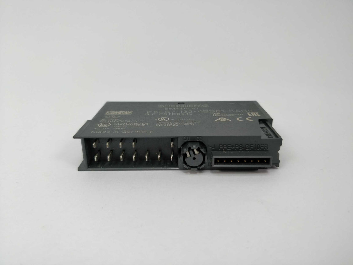 Siemens 6ES7 132-4BB01-0AB0 Digital Output Module Pack of 5 Pieces