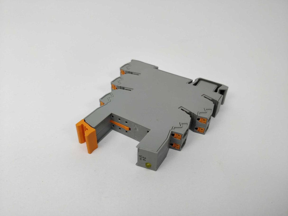 Phoenix Contact PLC-BPT- 24DC/21-21 PLC basic Batch. 5 Pcs