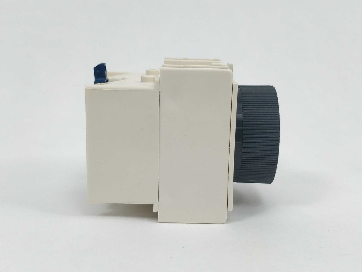 TELEMECANIQUE LADR0 038614 Time delay block