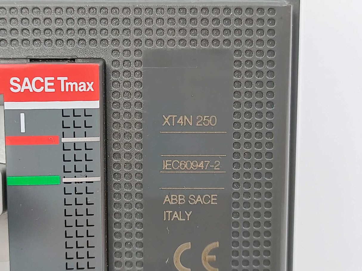 ABB 1SDA068178R1 XT4N 250 BREAKING PART 4p F F