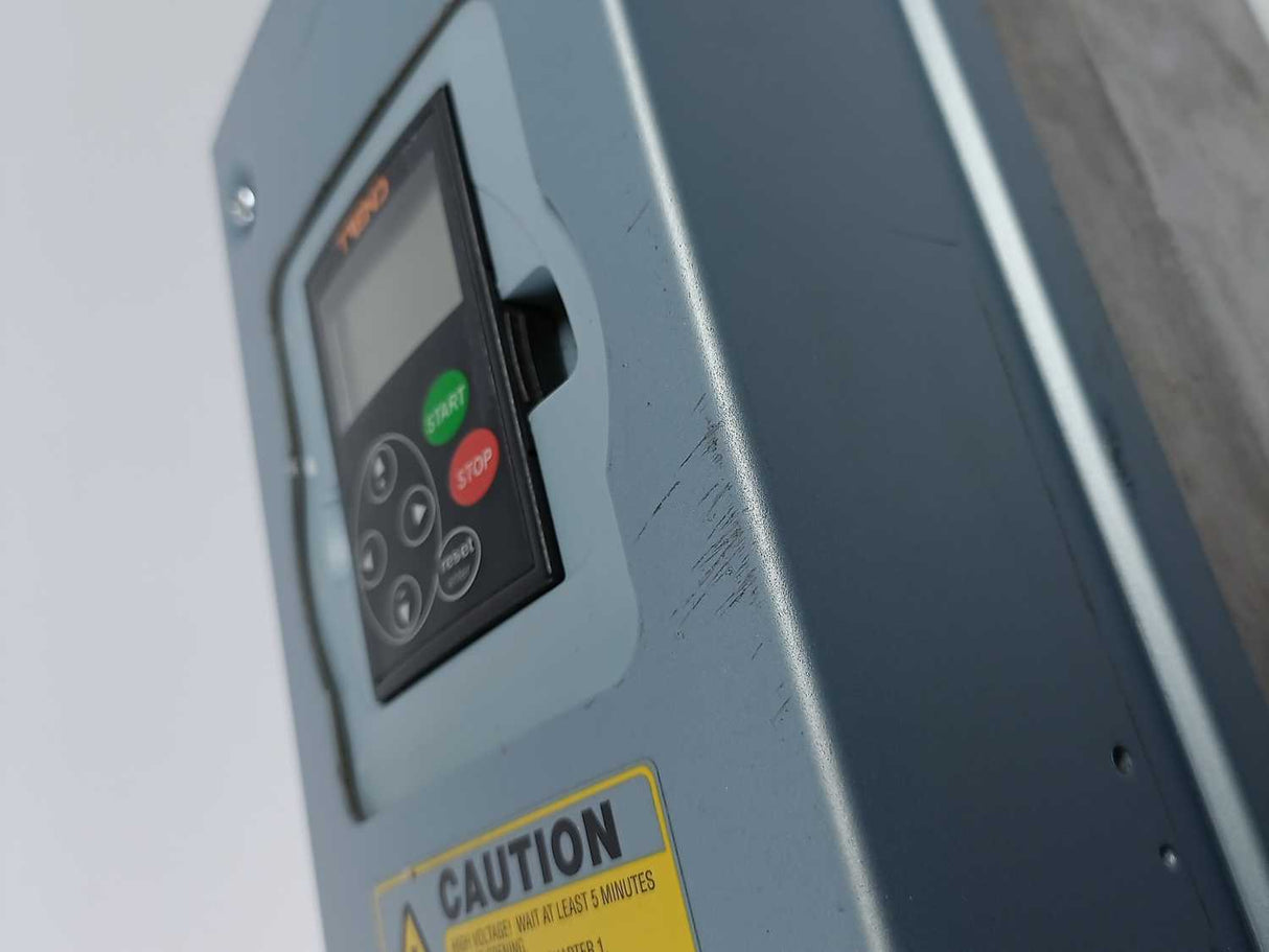 TREND NXL00235C5H1SSS0000 CONTROL BOX WITH INTEGRATED COOLING FAN