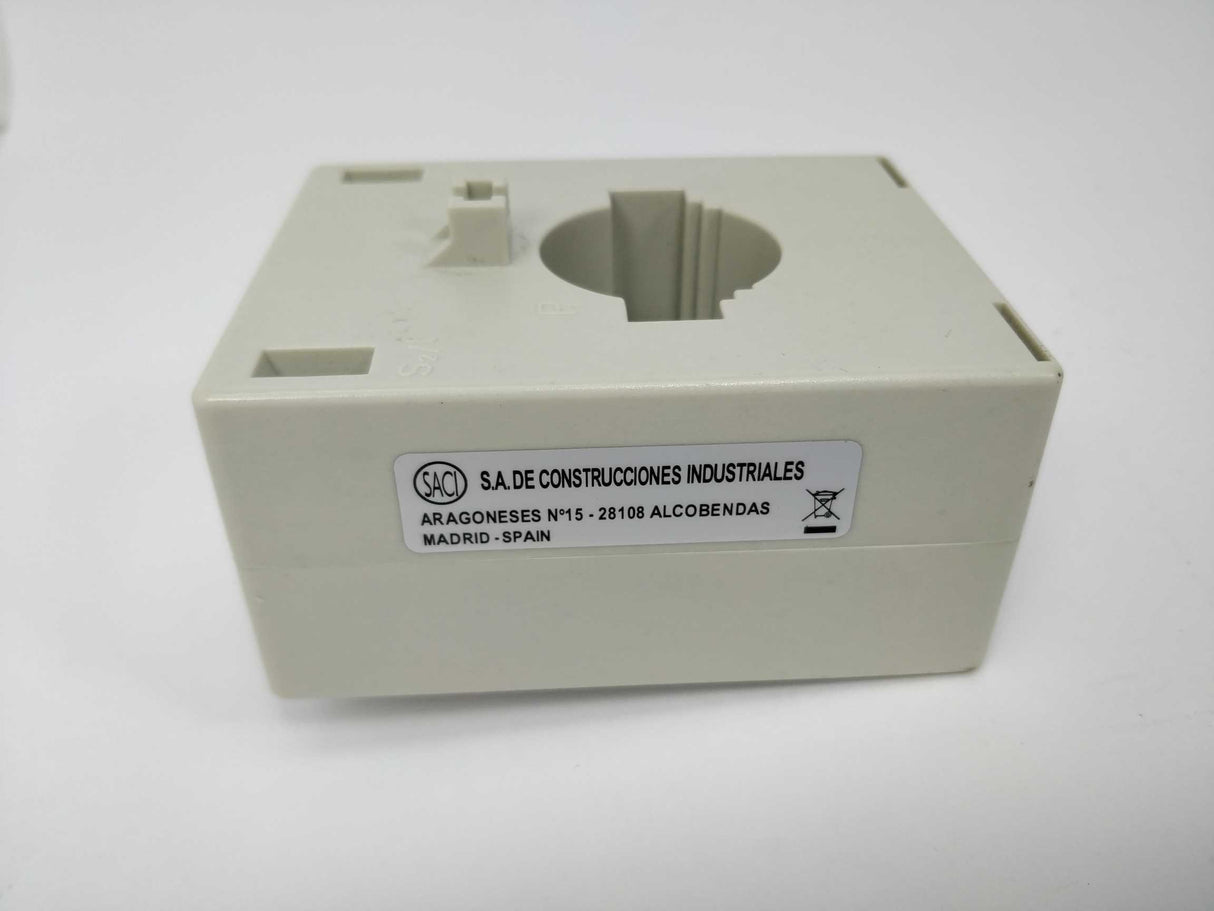 SACI TU40 600/5A Current transformer