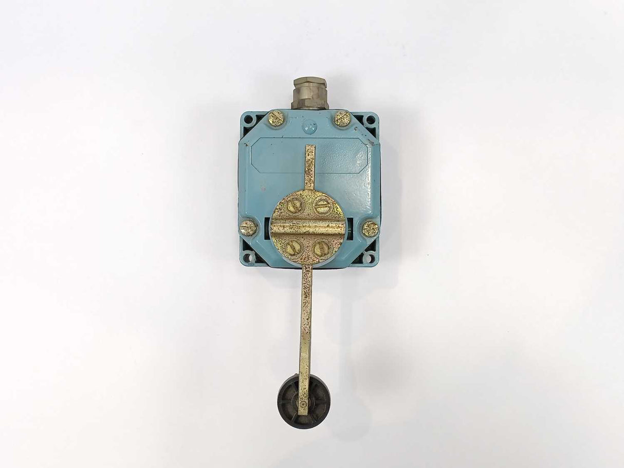 TELEMECANIQUE XC2-R 63140 Limit Switch