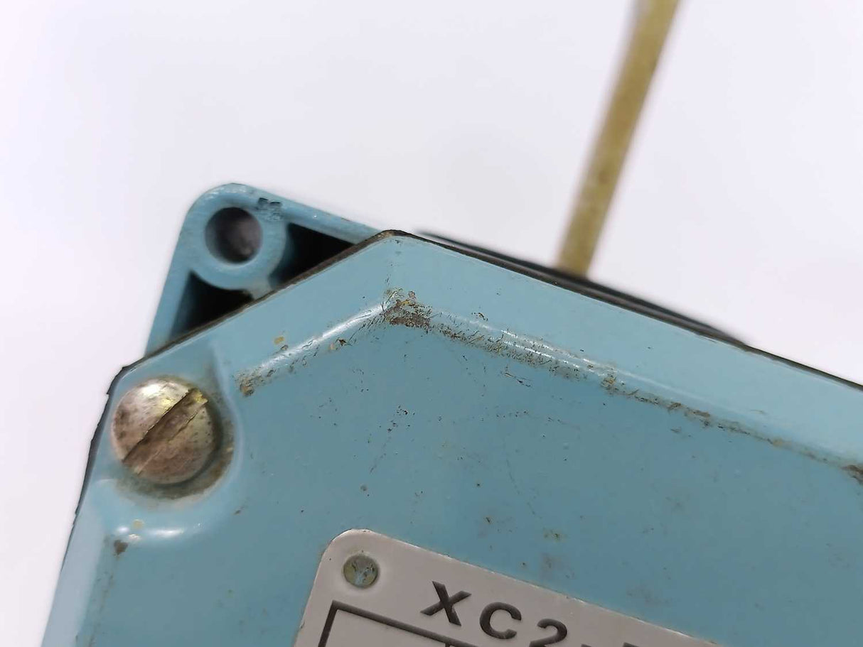 TELEMECANIQUE XC2-R 63140 Limit Switch