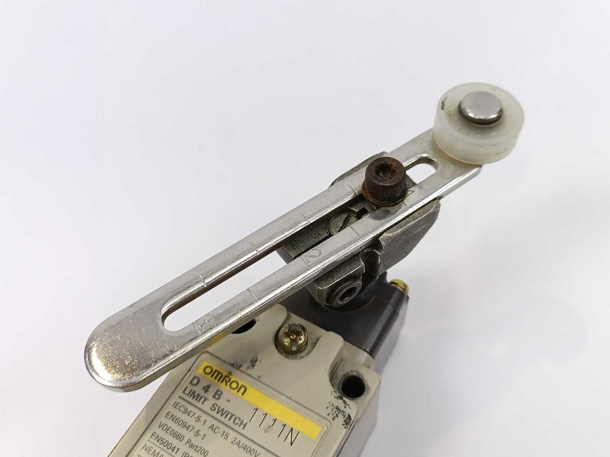OMRON D4B-1111N Limit Switch