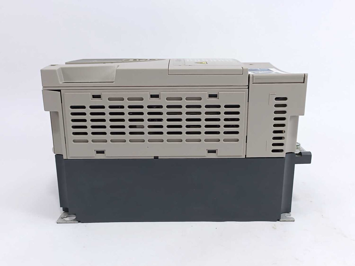 TELEMECANIQUE ATV61H075M3 Altivar 61 Variable Speed Drive 0.75kW/1HP